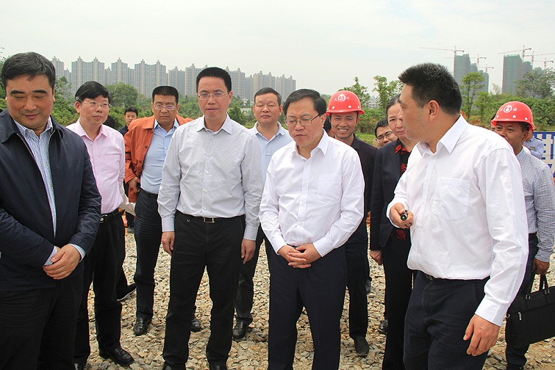 陳文浩視察天卓塑膠工地2 陳文浩視察天卓塑膠工地2